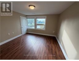 Bathroom - 5 Jaczenko Terrace, Hamilton, ON L9B1T8 Photo 3