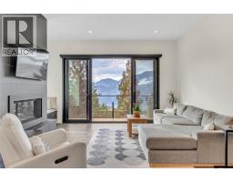 3pc Ensuite bath - 3331 Evergreen Drive Unit 117, Penticton, BC V2A0J3 Photo 5