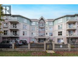 Bathroom - 403 1683 Balmoral Ave, Comox, BC V9M2M9 Photo 3