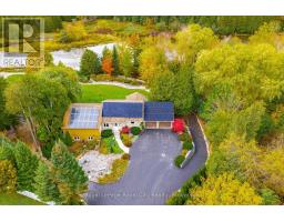 Kitchen - 8060 Wellington Rd 18 Road, Centre Wellington, ON N1M2W5 Photo 2