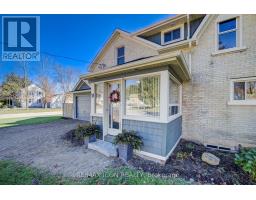 Kitchen - 31 Pellister Street W, Minto, ON N0G1Z0 Photo 4