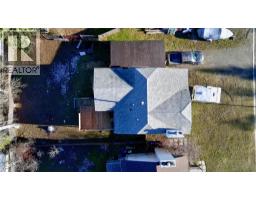 Workshop - 128 Peace River Crescent, Tumbler Ridge, BC V0C2W0 Photo 2