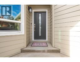 Bedroom - 2083 Rosefield Drive, West Kelowna, BC V1Z3Y8 Photo 4