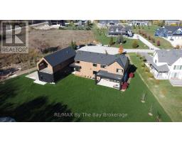 Bedroom 4 - 18 Raintree Court, Clearview, ON L9Y0K2 Photo 4