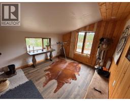 Kitchen - 6796 Tatlayoko Road, Chilcotin, BC V0L1W0 Photo 3