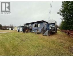 Living room - 2098 E Mclaren Road, Prince George, BC V2N6T9 Photo 2