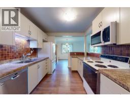 3pc Ensuite bath - 1075 Bernard Avenue Unit 114, Kelowna, BC V1Y6P7 Photo 4