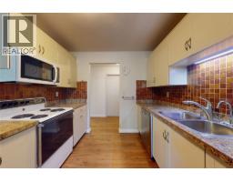 Pantry - 1075 Bernard Avenue Unit 114, Kelowna, BC V1Y6P7 Photo 2