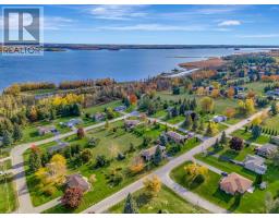 Living room - 456 Old Surrey Lane, Kawartha Lakes, ON K0M1A0 Photo 3