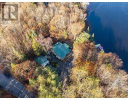 Bedroom 2 - 236 Hoodstown Road, Huntsville, ON P1H2J2 Photo 5