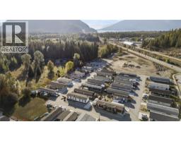 Living room - 1705 Hillier Road E Unit 23, Sicamous, BC V0E2V4 Photo 5