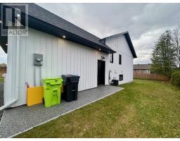 Bedroom - 212 Greenfield Dr, Sault Ste Marie, ON P6A0B5 Photo 5