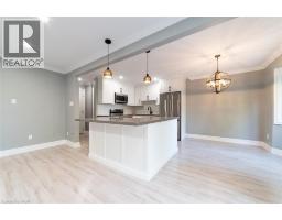 4pc Bathroom - 1011 White Oak Drive Unit 2, Burlington, ON L7T2L3 Photo 3