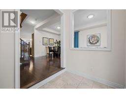 Family room - 35 Clara May Avenue, East Gwillimbury, ON L9N0R4 Photo 5