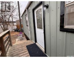 Living room - 27 Heritage Estates, Kindersley, SK S0L1S0 Photo 2