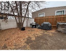 4pc Bathroom - 27 Heritage Estates, Kindersley, SK S0L1S0 Photo 3