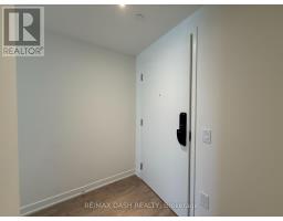 Living room - 215 28 Ann Street, Mississauga, ON M3C0H5 Photo 3