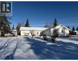 4pc Bathroom - 4608 53 Street, Rycroft, AB T0H3A0 Photo 3