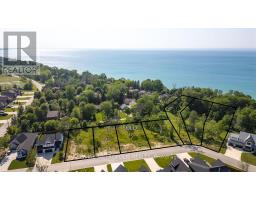 7049 Blue Coasts Heights, Plymptonwyoming, ON N0N1E0 Photo 3