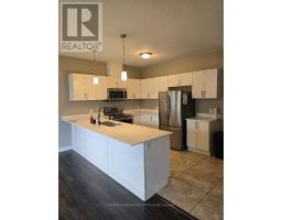 Primary Bedroom - A 2 439 Athlone Avenue E, Woodstock, ON N4S7V8 Photo 3