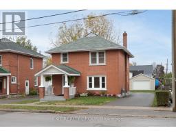 Living room - 92 Byron Street, Quinte West, ON K8V2Y2 Photo 2