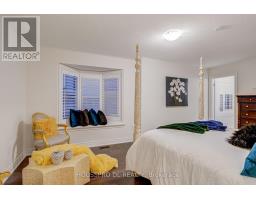 Living room - 136 Carriage Shop Bend, East Gwillimbury, ON L9N0Y3 Photo 4