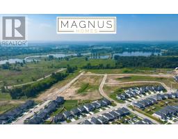 Foyer - 70 Benner Boulevard, Middlesex Centre, ON N0L1R0 Photo 5