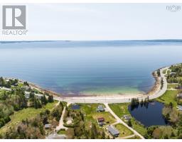 Primary Bedroom - 9199 St Margarets Bay Road, Queensland, NS B0J1T0 Photo 4