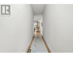 Family room - 5 B Pine Avenue N, Mississauga, ON L5H2P7 Photo 4