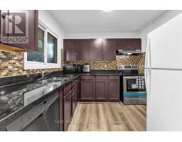 Bedroom - 11 Great Oak Court, Brampton, ON L6S2J9 Photo 5