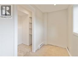 Bathroom - 4882 Lochside Dr, Saanich, BC V8Y2E4 Photo 5