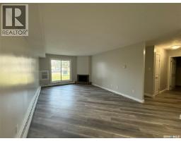 Dining room - 101 1822 Eaglesham Avenue, Weyburn, SK S4T2R1 Photo 2
