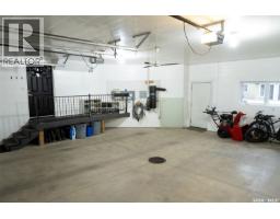 Kitchen - 15 Broadway Street S, Redvers, SK S0C2H0 Photo 3