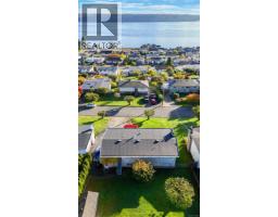 Dining room - 60 Mclean St, Campbell River, BC V9W2L9 Photo 3