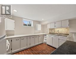 Cold room - 2616 Emerson Street, Strathroycaradoc, ON N0L1W0 Photo 5