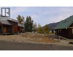 2633 Squilax Anglemont Road Unit 192, Lee Creek, BC V0E1M5 Photo 5