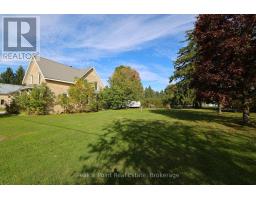 Kitchen - 24 Queen Street E, South Bruce Peninsula, ON N0H1P0 Photo 4