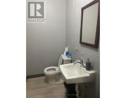 2 33 Peelar Road, Vaughan, ON L4K1A3 Photo 3
