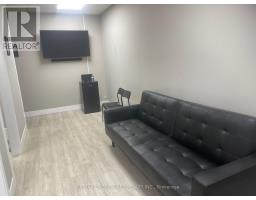 2 33 Peelar Road, Vaughan, ON L4K1A3 Photo 4