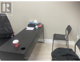 2 33 Peelar Road, Vaughan, ON L4K1A3 Photo 5