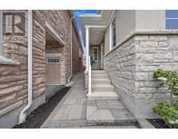 1055 Foxtail Crescent, Pickering, ON L1X0E7 Photo 3