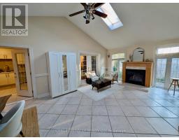 Ground Floor Unit 515 Louis Drive, Mississauga, ON L5B2N3 Photo 3