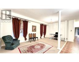 Family room - 88 Gracedale Drive, Richmond Hill, ON L4C0S8 Photo 5