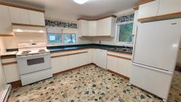 Primary Bedroom - 44158 Mun Rd 41 E Street, Ste Anne Rm, MB R5H1R2 Photo 4