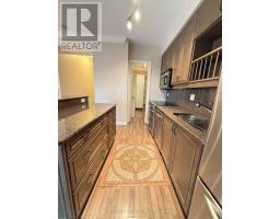 Living room - 212 9225 Jane Street, Vaughan, ON L6A0J7 Photo 5