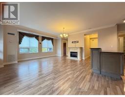 Bathroom - 212 9225 Jane Street, Vaughan, ON L6A0J7 Photo 2