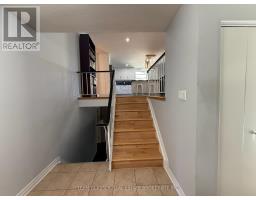 708 Village Green Avenue, London South, ON N6K1H2 Photo 5