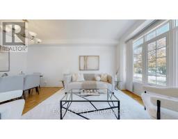 Kitchen - 19 La Rocca Avenue, Vaughan, ON L4H2B6 Photo 4