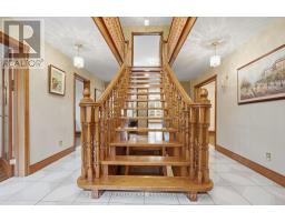 Dining room - 24 Whalen Court, Richmond Hill, ON L4C9T4 Photo 4