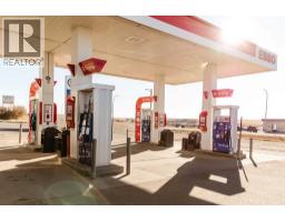 4812 47 Street, Image 2